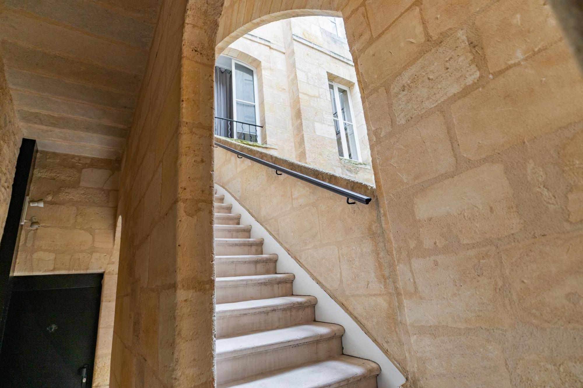 Magnifique Appartement Hypercentre Avec Terrasse Burdeos Exterior foto